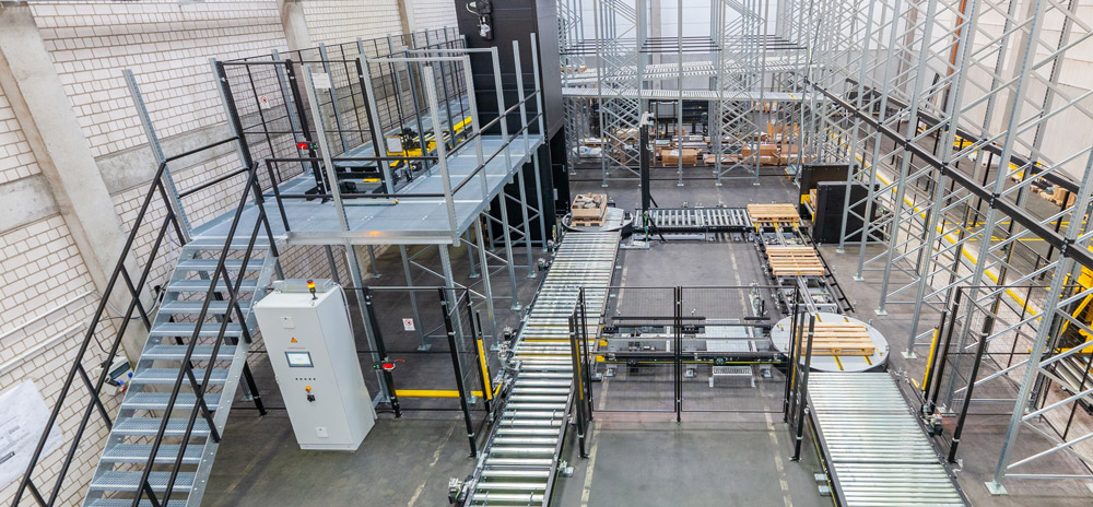 Pallet conveyor at IES warehouse